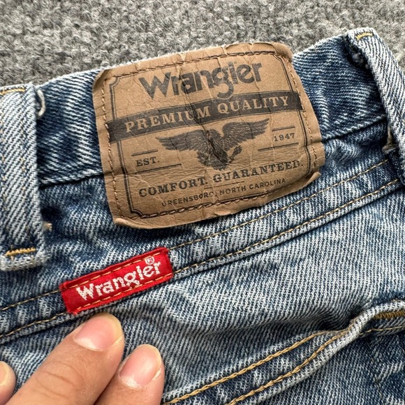 Wrangler Jeans Men's 40x30 Blue Relaxed Fit Denim Casual Pants - Picture 4 of 14